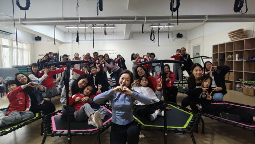 親子跳彈床活動