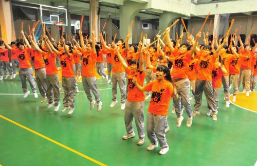 10 March 2012 Cheering