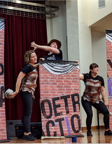 Rosians Dazzled by Poetry in Action